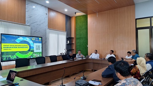 Pemerintah Daerah Kabupaten Sumedang bersama ATR BPN menggelar Rapat Koordinasi Gugus Tugas Reforma Agraria (GTRA) di Pusat Pemerintahan Sumedang (PPS), Kamis (14/3/2024).