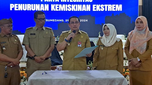 Pj Bupati Yudia usai penandatanganan pakta integritas penurunan kemiskinan, stunting dan komitmen anti korupsi di Aula Tampomas, PPS, Senin (29/4/2024).