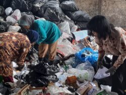 Pengusaha Asal Jatinangor : Ada Banyak Nilai Rupiah di Tumpukan Sampah